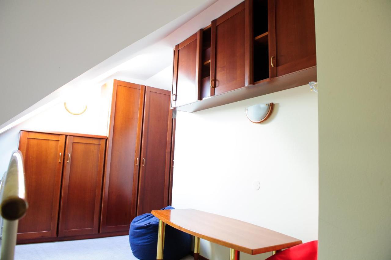 Apartments Soelek - Vila Golf روغاسكا سْلاتِنا المظهر الخارجي الصورة